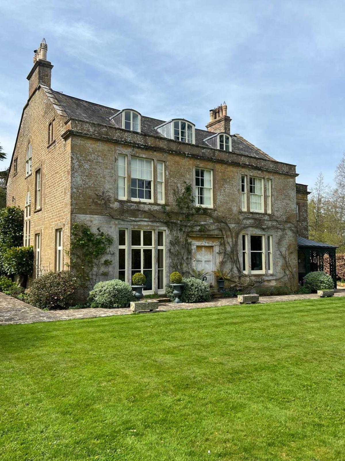 The Old Rectory Somerset North Perrott Экстерьер фото